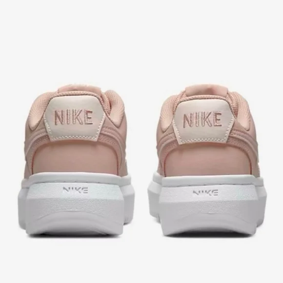 Nike Women's Athletic Shoes in Pink and White - Picture 4 of 10